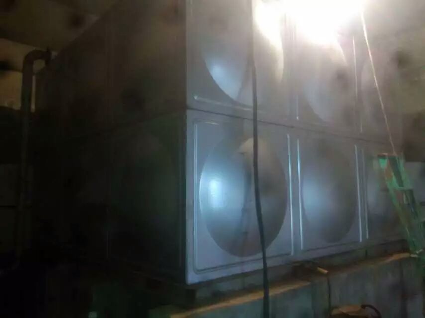 公司完成哈尔滨生活不锈钢水箱18吨1台